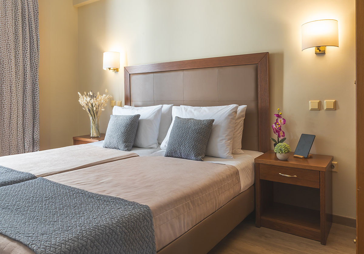 hotel accommodation in Omonia, center of Athens